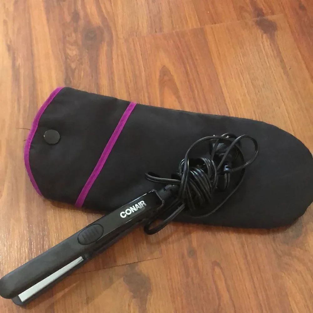 Conair mini flat iron travel flat iron with case